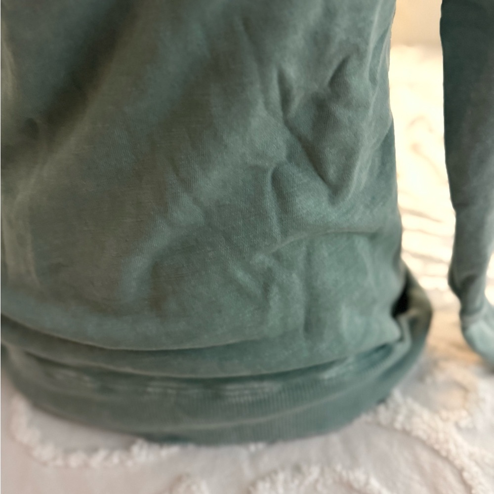 Women's Green Sweater - Picture 6 of 10